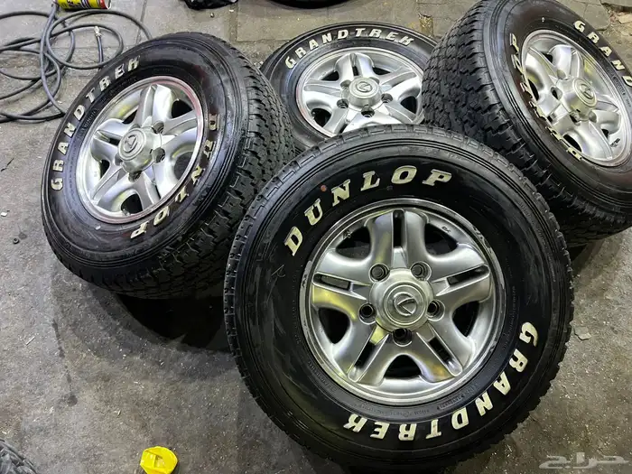 جنوط لكزز جيب لاند شفه نيكل مع كفرات دنلوب 275.70.16 ت23 12