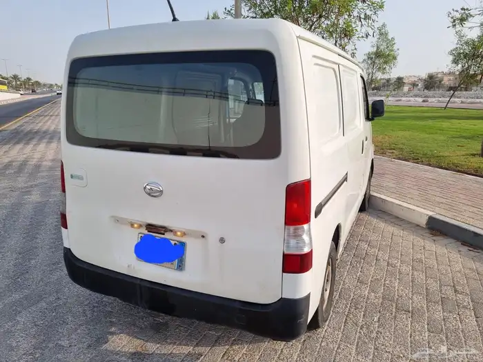 دايهاتسو باص بضاعة 3