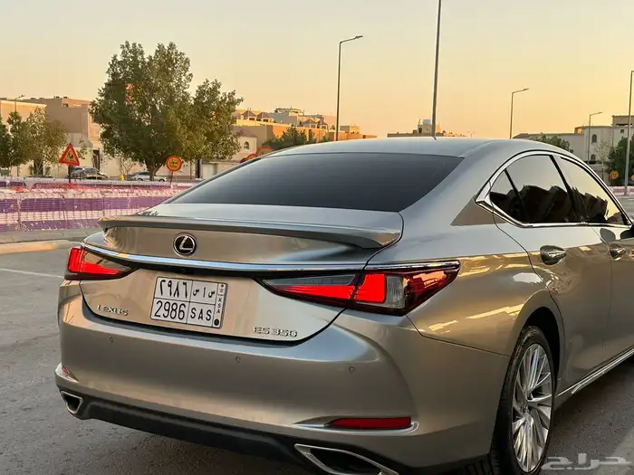 لكزز Es350فل كامل مشروط بودي ومحركات 13