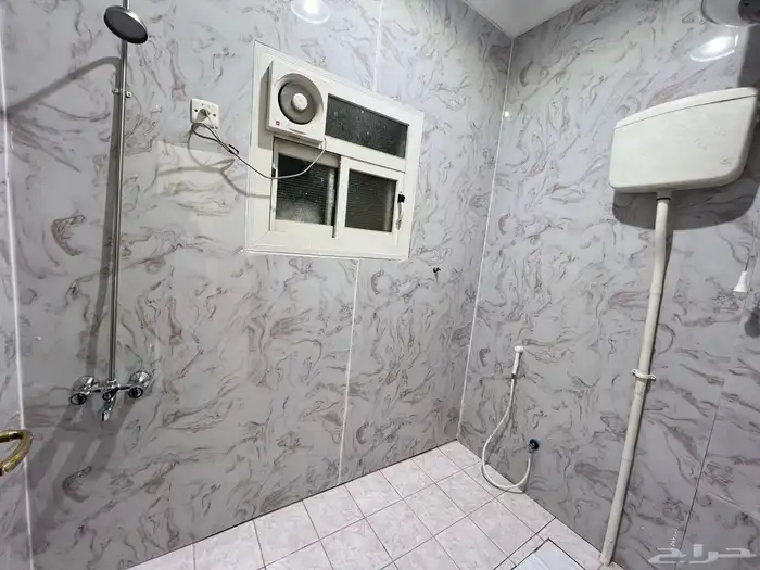 عمارة كاملة على شارعين للايجار السنوي 3