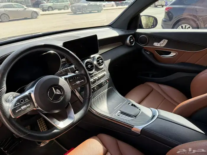 للبيع جيب مرسيدس موديل - 2021 - GLC 200 Coupe 4MATIC 4