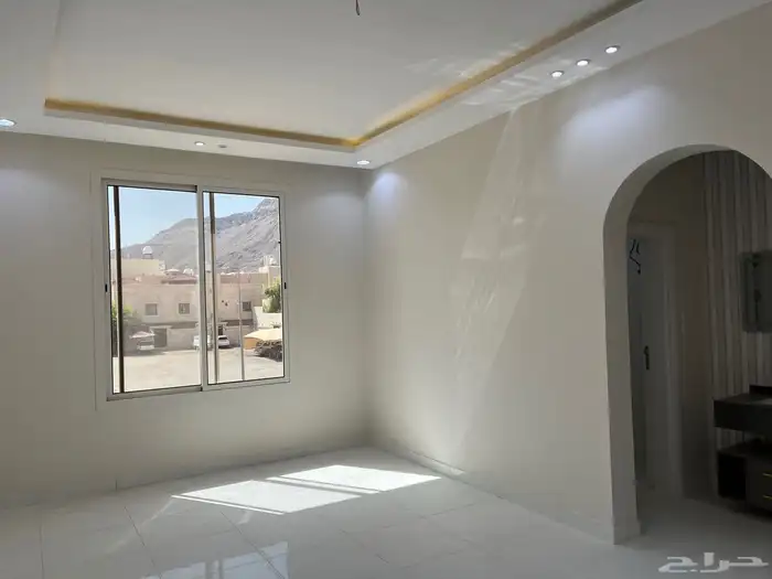فلة للايجار حي الرانوناء 9