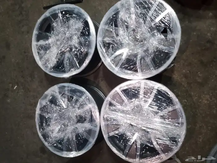 يوجد لدينا جميع انواع الجنوط وجميع مديلات السيارات 31