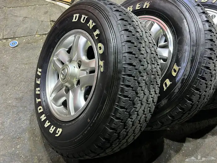 جنوط لكزز جيب لاند شفه نيكل مع كفرات دنلوب 275.70.16 ت23 1