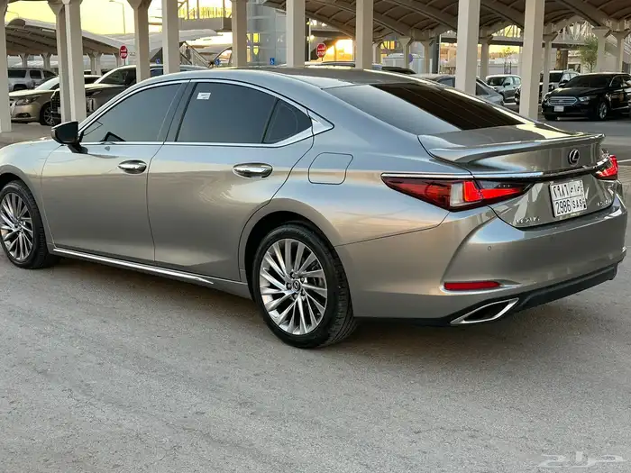 لكزز Es350فل كامل مشروط بودي ومحركات 6