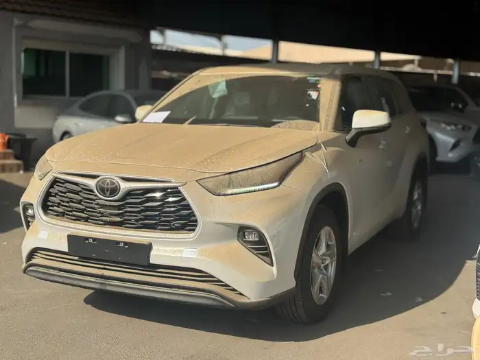 هايلاندر استندر 2025 0
