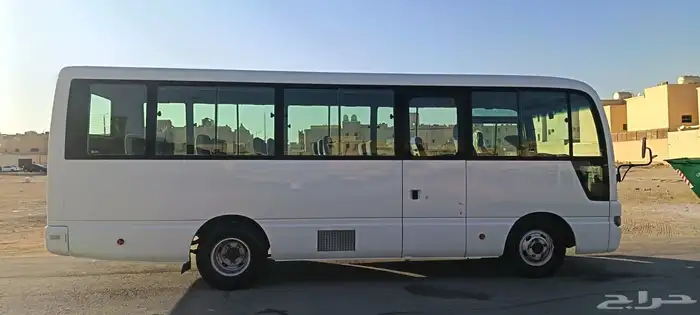 باص نيسان 30 راكب موديل 2015 3