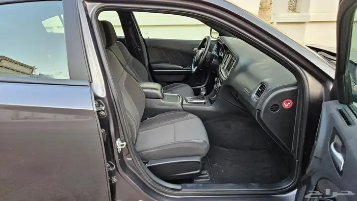 دوج تشارجر V6 موديل 2020 20
