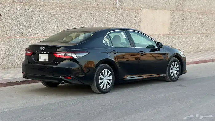كامري 2023 اسود 4