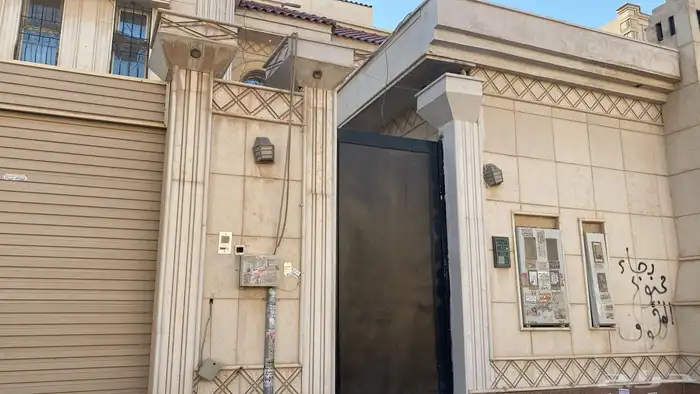 دور ارضي بحوش ومشب حي الندوه 3