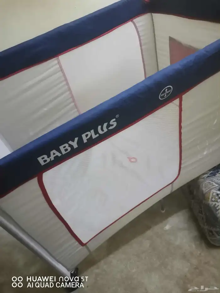 سرير أطفال وساحه العاب 0