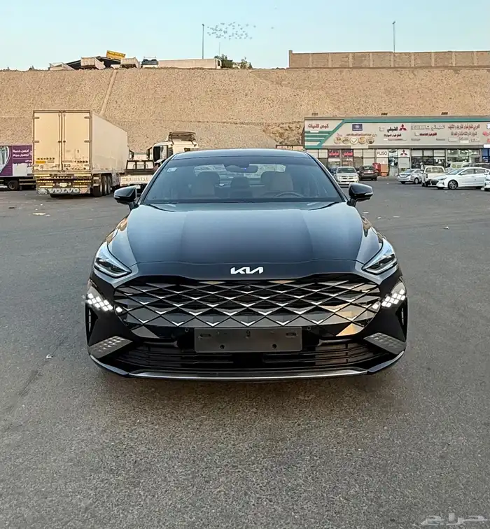 كيا K8 2022 ( بنزين ) فل كامل بدون بانوراما للبيع 1