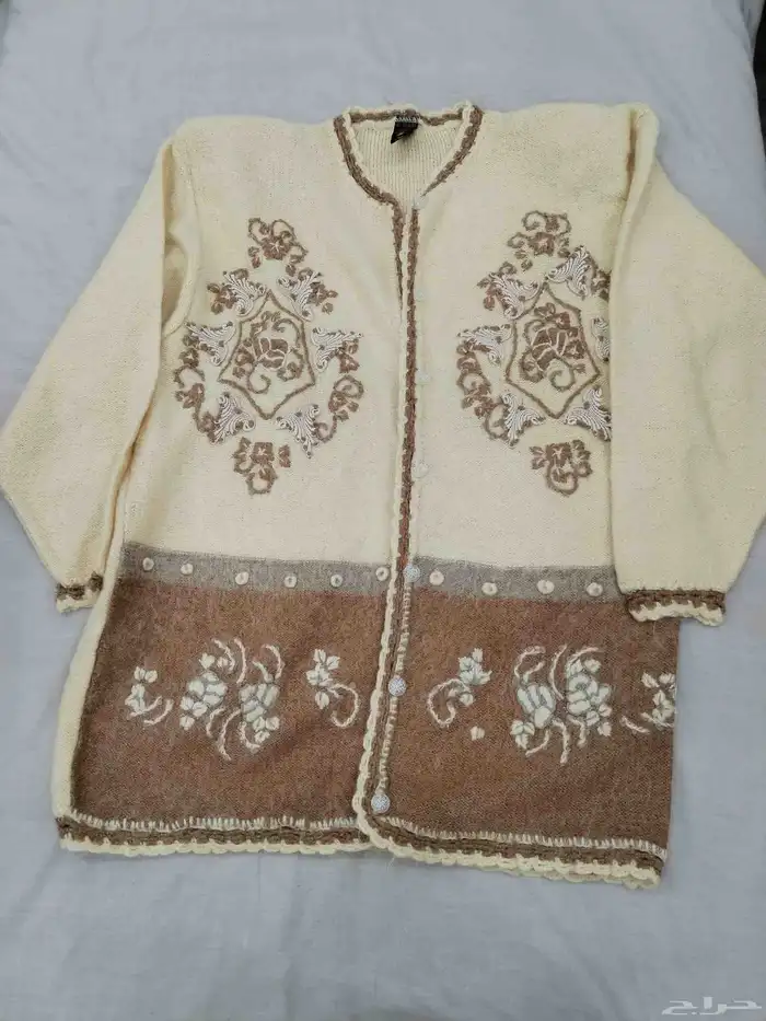 للبيع سترة نسائي 0