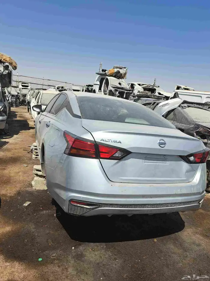 نيسان التيما موديل. 2022 0