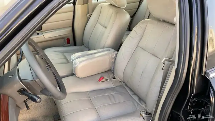 فورد كراون فكتوريا 2011 وكاله فل كامل 12