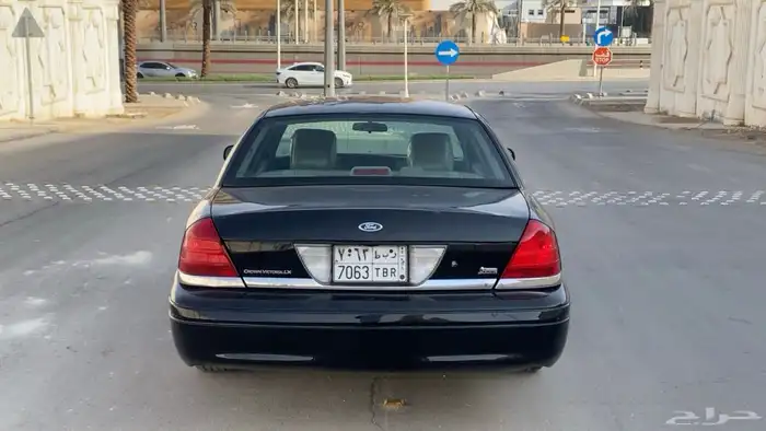 فورد كراون فكتوريا 2011 وكاله فل كامل 5