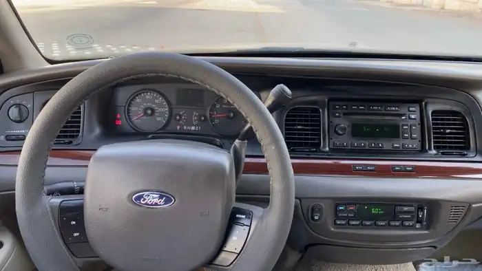 فورد كراون فكتوريا 2011 وكاله فل كامل 10