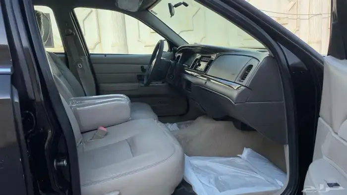 فورد كراون فكتوريا 2011 وكاله فل كامل 14