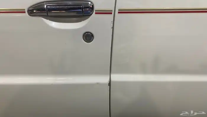 نيسان 8