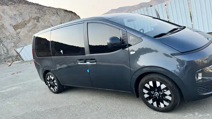 هونداي ستاريا 11 راكب 2.2 ديزل 2023 2