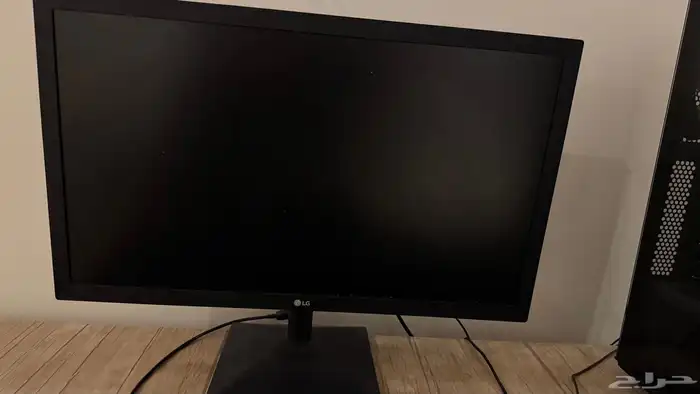 شاشة ال جي للبيع بحاله ممتازه السعر 300 0