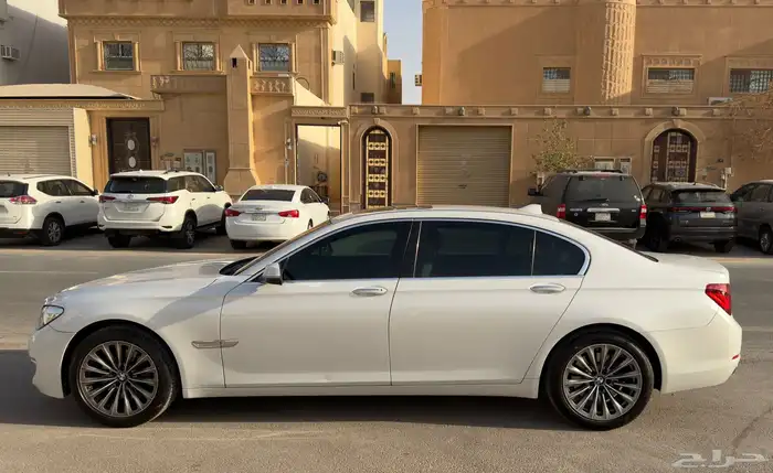 بي ام دبليو 730 3
