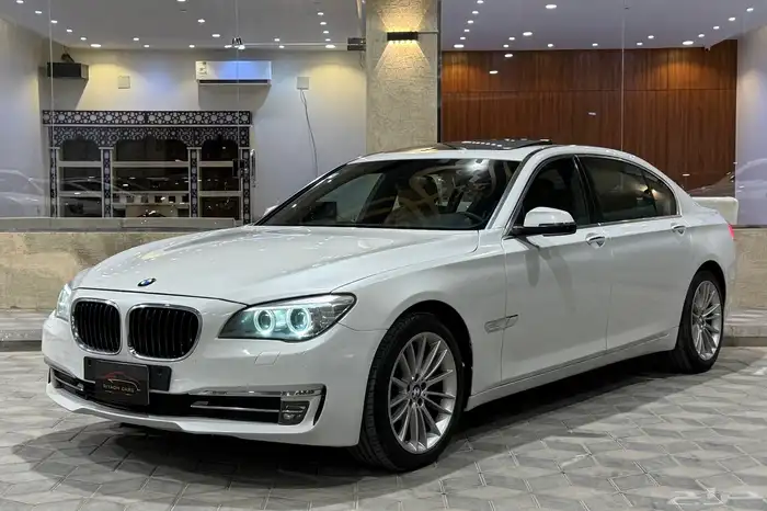 بي ام دبليو 2014 730Li (بحالة ممتازة) 0