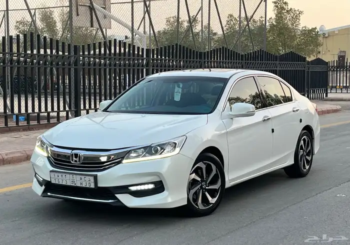 للبيع هوندا اكورد ((فل كامل مخمل 2017)) 0