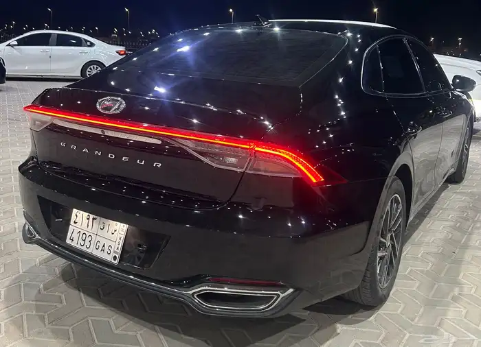 أزيرا 2020 بنزين 3