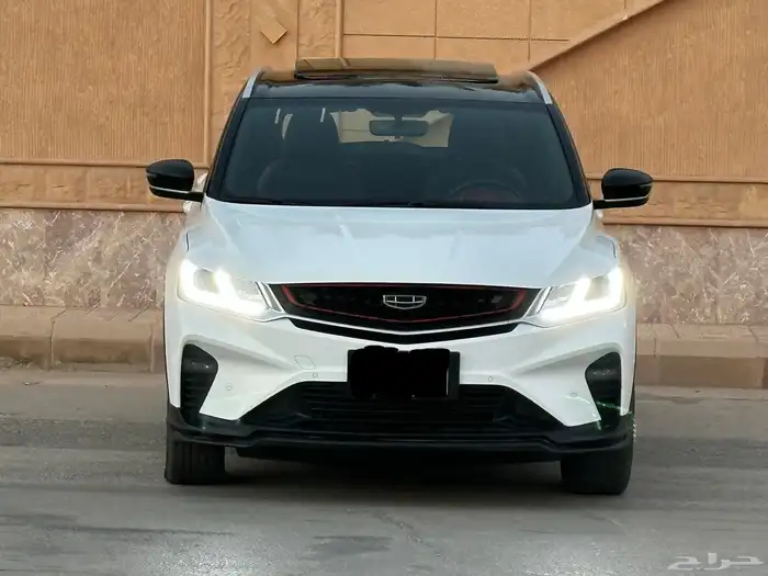 للبيع جيلي كولراي 2022 السياره على شرط السعر 42 2