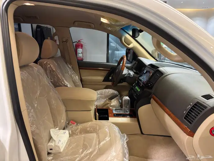 لاندكروزر 2014 9