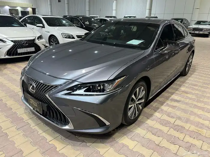 لكزس ES 350 موديل 2019 استاندر 3