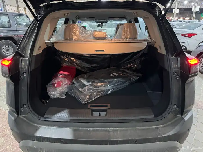 نيسان اكس تريل ستاندر بنزين 2025 10