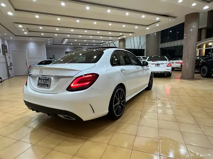 مرسيدس C300 لون لؤلؤي 10