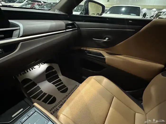 لكزس ES 350 موديل 2019 استاندر 16