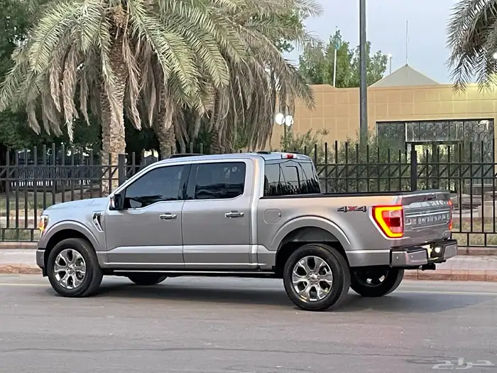 فورد F150 2022 بلاتينيوم فل كامل نظيف جدا بحال الوكاله 12