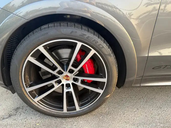 بورشة كايين GTS أعلى مواصفات 2025 3