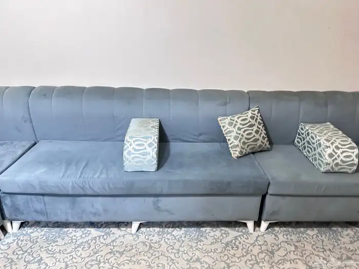 مجلس كنب 4 قطع كبير ب 300 ريال 0