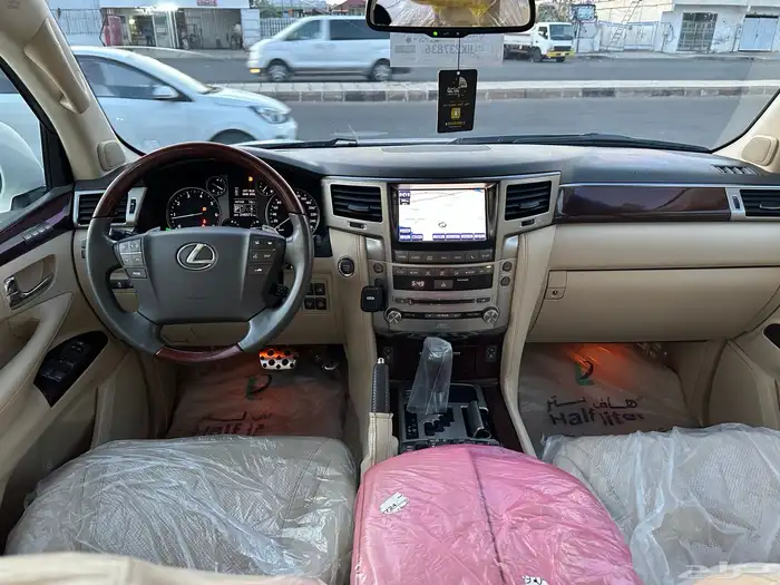 لكزس Lx570 موديل 2015 فل كامل 21