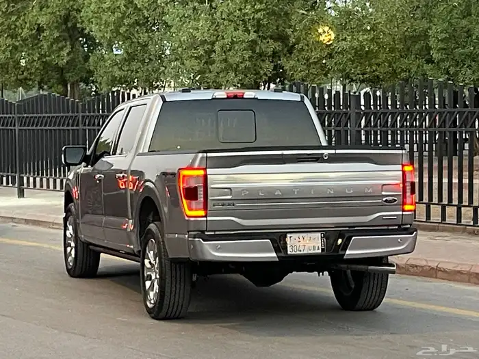 فورد F150 2022 بلاتينيوم فل كامل نظيف جدا بحال الوكاله 7