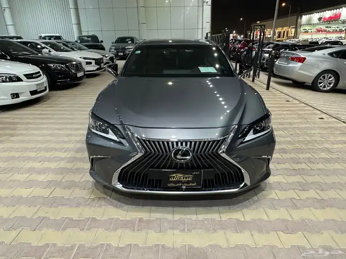 لكزس ES 350 موديل 2019 استاندر 1