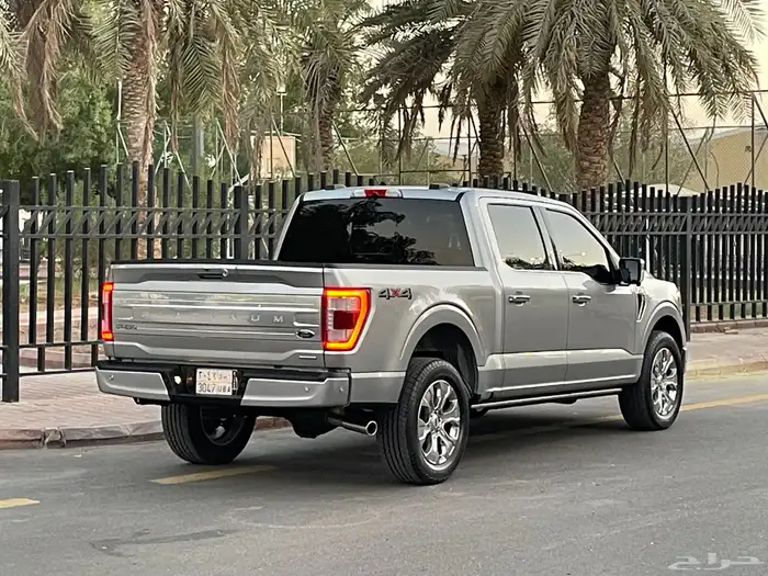 فورد F150 2022 بلاتينيوم فل كامل نظيف جدا بحال الوكاله 32