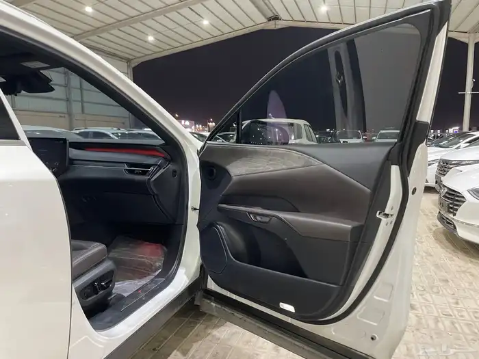 لكزس 2023 Rx350 سعودي سقف بانوراما(هايبرد)2.5H 24