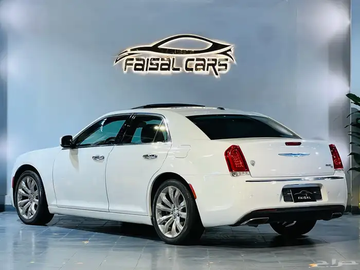 كرايزلر C300 2016 بحاله ممتازه V6 5