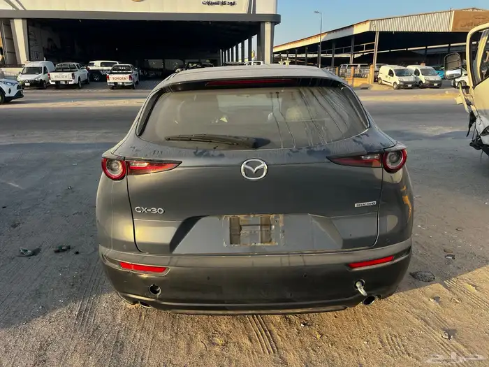 مازدا 2024 مصدوم CX30 فل كامل 3