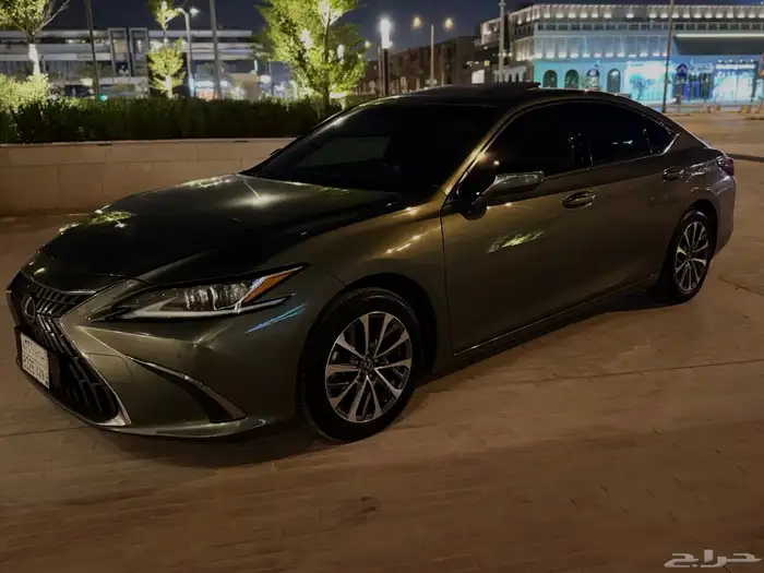 LEXUS ES250 عبداللطيف جميل 5