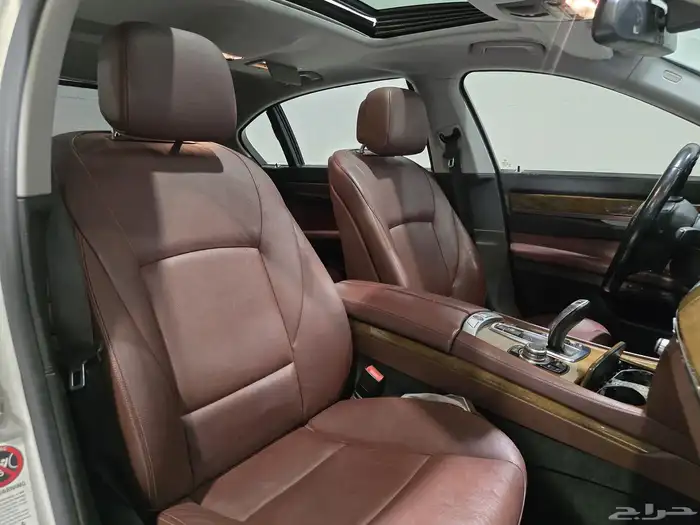 بي ام دبليو 750Li موديل 2012 بحالة ممتازة 6