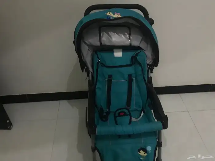عربيه اطفال حجم وسط بكمل اغراضه 0