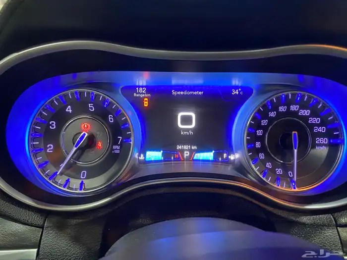 كرايسلر 2018 v6 ستندر 6