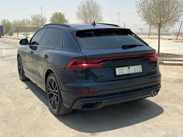 للبيع اودي Q8 S-line 2023 شبة جديد 6